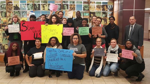 Student groups hold solidarity event for Missouri