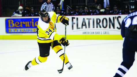 Colorado College vs New Hampshire, Broadmoor World Arena