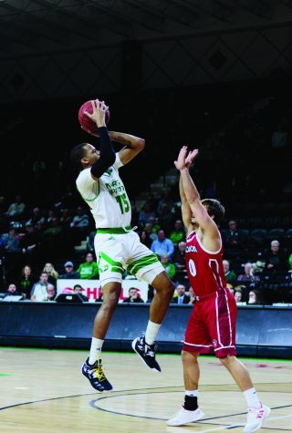 Turnovers haunt UND in loss to Omaha