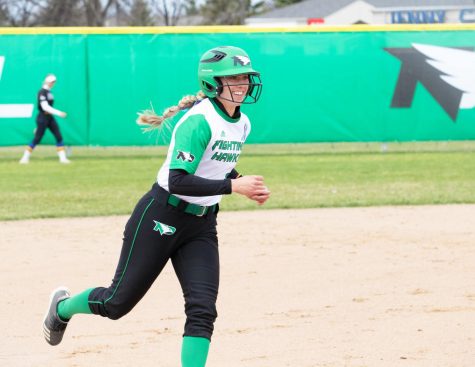 Softball takes down Jackrabbits