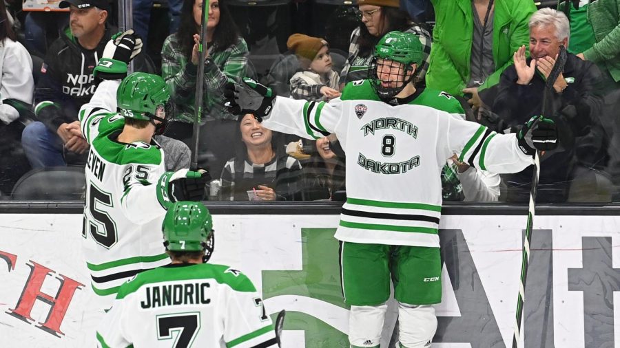 Jake+S.%C2%B2+and+Gaber+Lead+UND+to+4-0+Win+over+Niagara