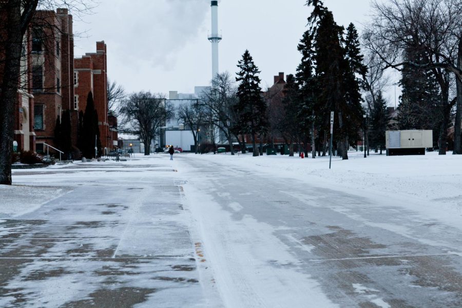 How To Prepare for Winter at UND as a Student on a Budget