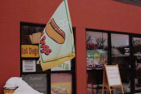 Exterior Dog Mahal Hot Dog shop in Grand Forks, ND