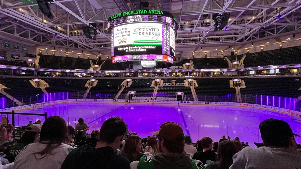 UND Swept a Two-Game Series Against NCHC Opponent