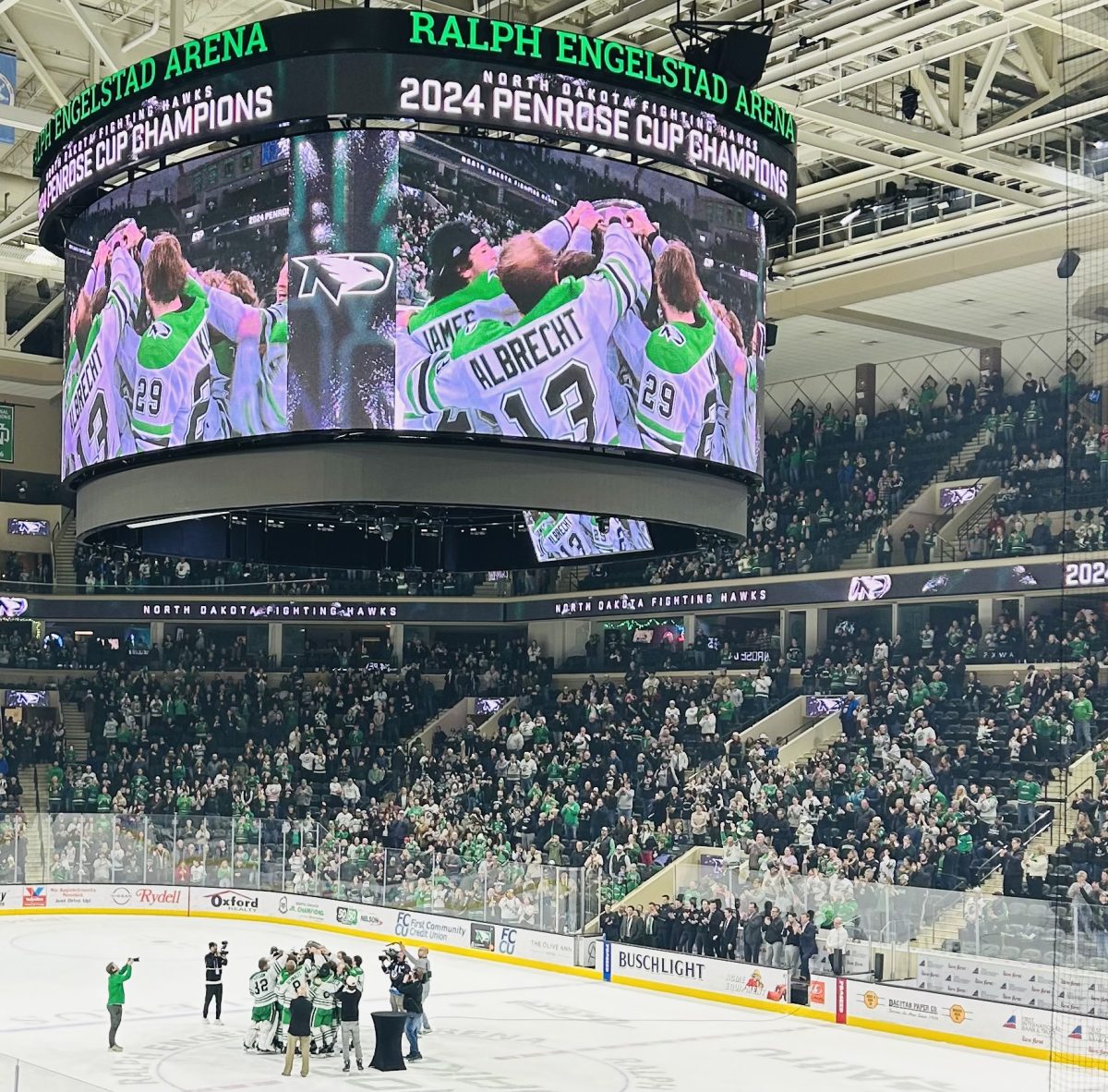 UND+Clinches+Penrose+Cup+in+Shut+Out+Win+Over+Western+Michigan
