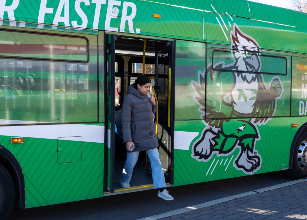 UND Airport Shuttle 